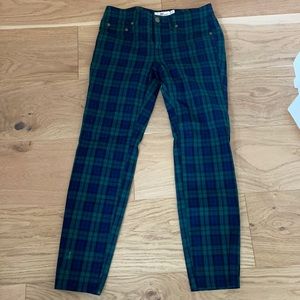 EUC Vineyard Vines Black Watch Plaid Pants